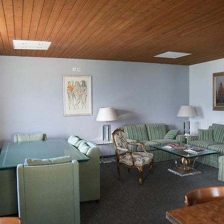 Hotel Surselva Surcuolm Ngoại thất bức ảnh